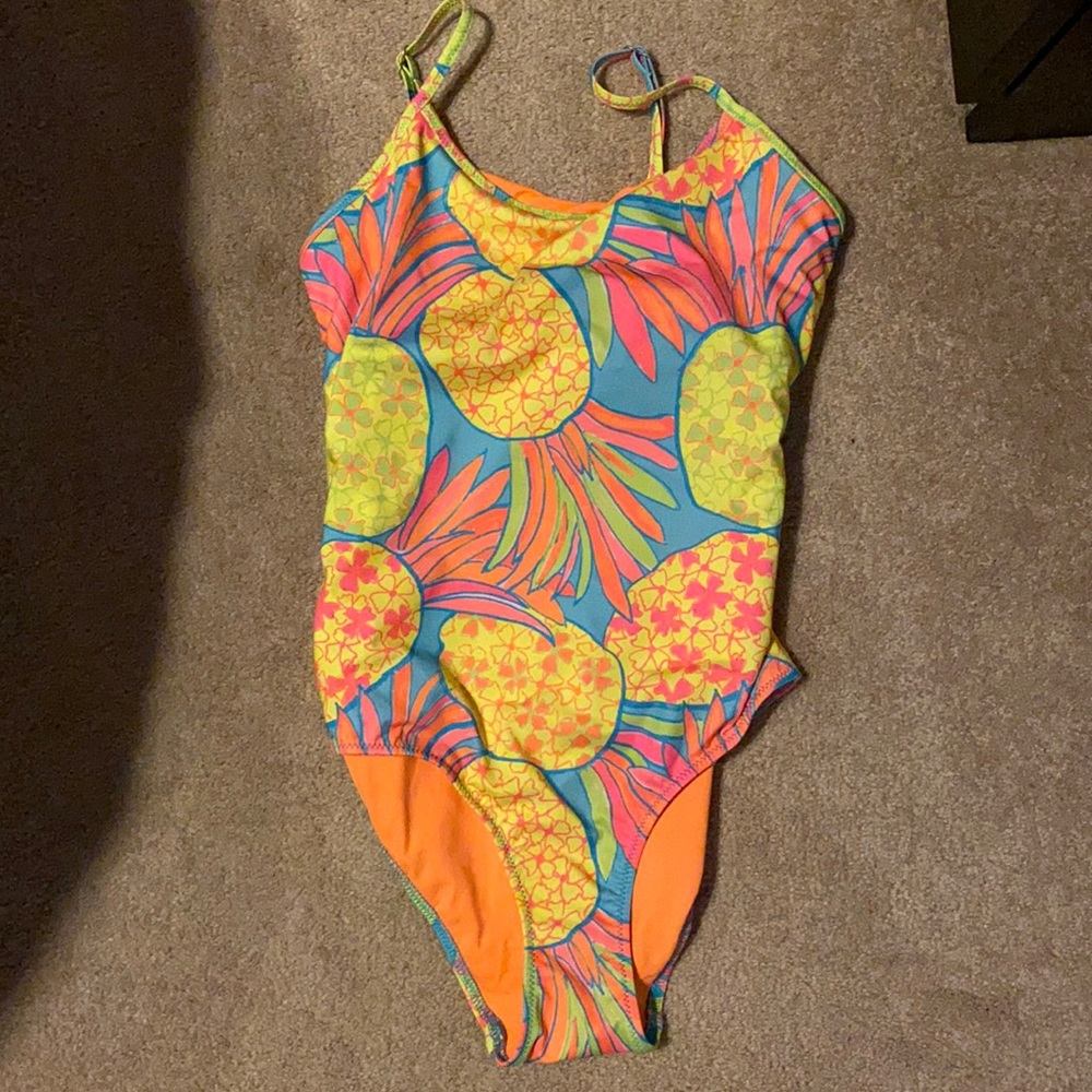 Women’s bathing suit